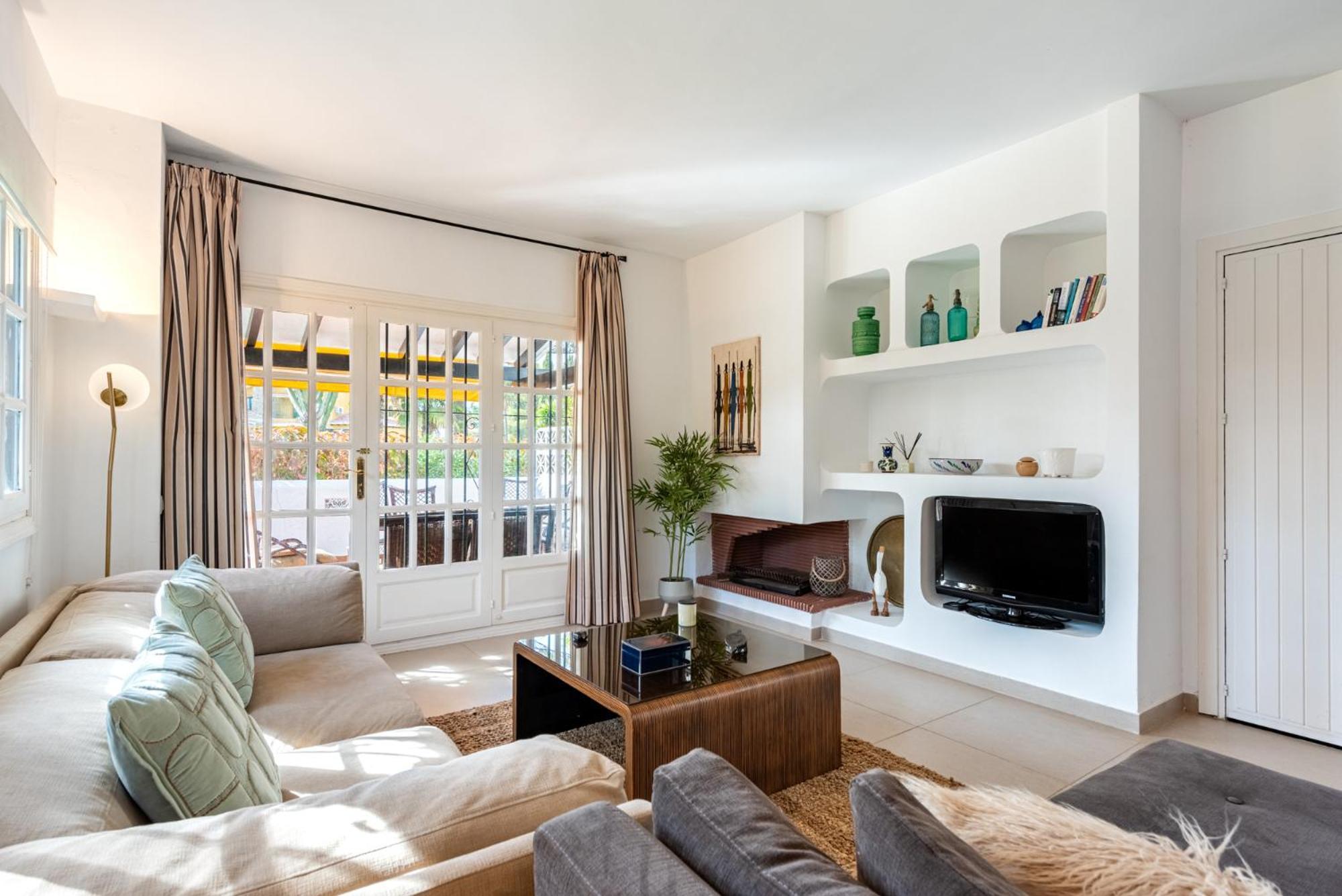 Puerto Banus Cozy Aldea Blanca